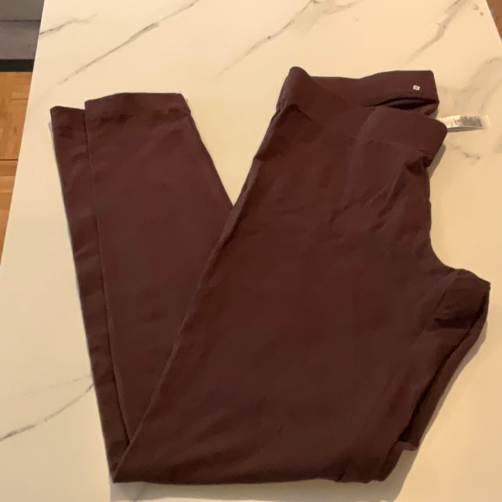 Old navy chocolate brown pants, size large.